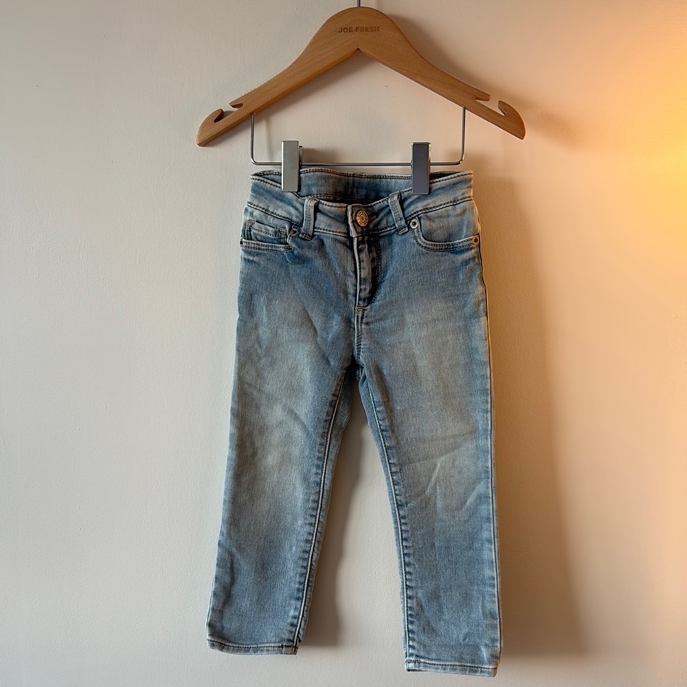 GAP Blue Straight-Leg Jeans with Regular Fit